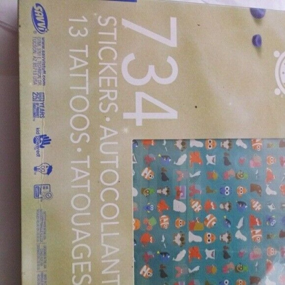 Finding Dory NEW Box Of Stickers 734 Count & 13 Tattoos Sticker Madness - Picture 5 of 11